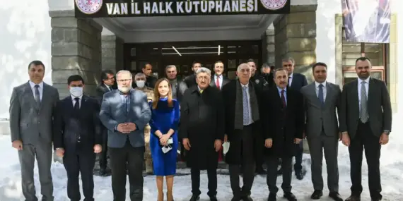 Van Halk Kütüphanesi Kapılarını Açtı