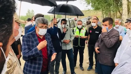 Mehmet Emin BİLMEZ’den depremden etkilenen mahallelere ziyaret