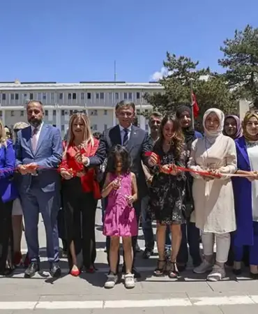 65-kadin-resim-sergisi-1