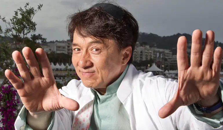 Jackie_Chan_kimdir