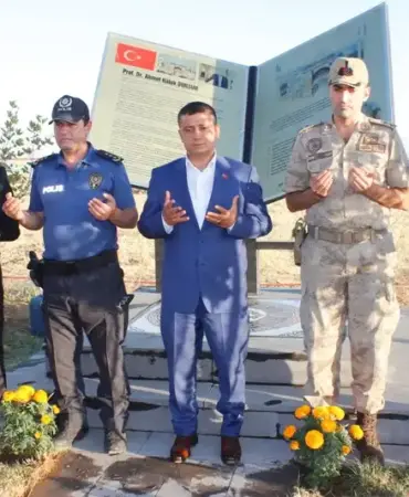 a-haluk-dursun-aniti