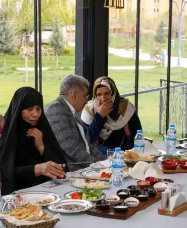 bilmez-meral-bilmez-anneler