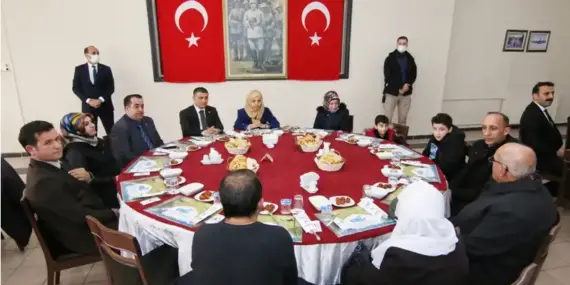Erciş Kaymakamı Şehit ve Gazi Aileleri İle Bir Araya Geldi