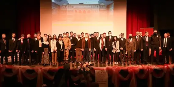 Van’da İstiklal Marşının 101’inci Yılı kutlandı