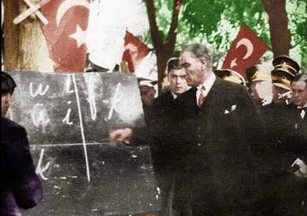 Atatürk ve Harf Devrimi