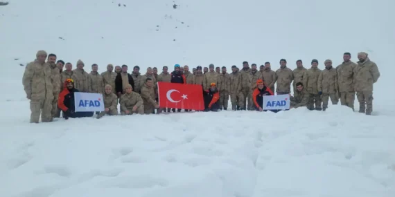 Çatak’ta “Çığda Farkındalık Eğitimi” Verildi