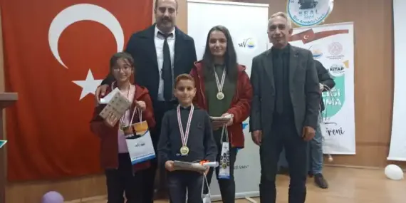 Kitap Van’da Ercişli Öğrencilerden Büyük Başarı