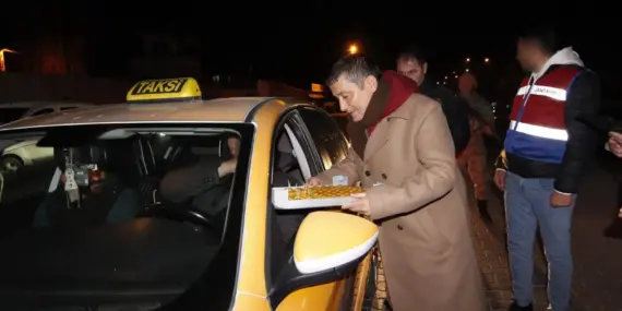 Erciş Kaymakamı personelin yeni yılını kutladı