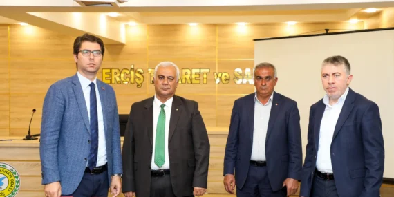 Erciş Kaymakamı ETSO’yu Ziyaret Etti