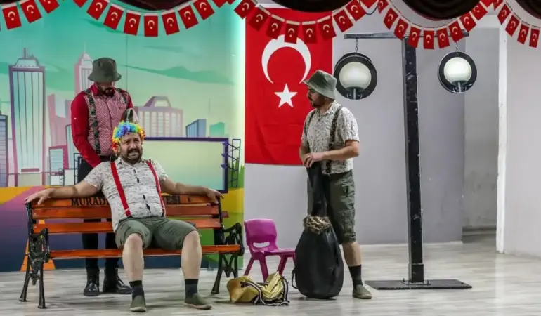 muradiye-tiyatro-2