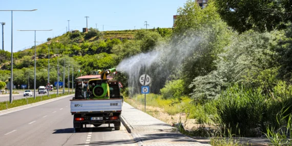 Van’da ilaçlama çalışmaları devam ediyor