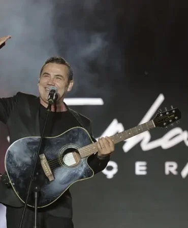 van-kultur-yolu-festivali-ne-ferhat-gocer-ile-kapanis