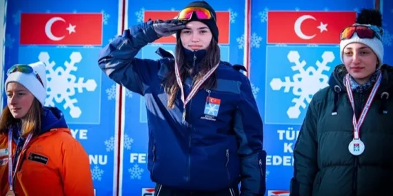 Yüksekova kayak sporuna ev sahipliği yaptı