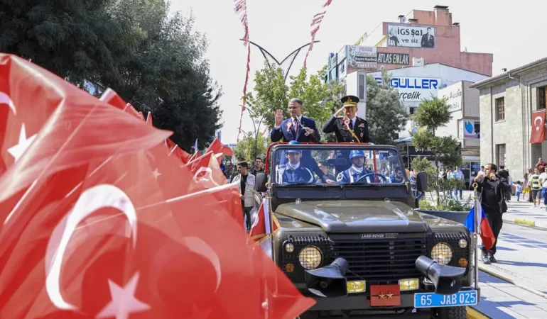 zafer-bayrami2023-2