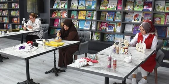 Van’da özel gereksinimlilerin anneleri meslek öğreniyor