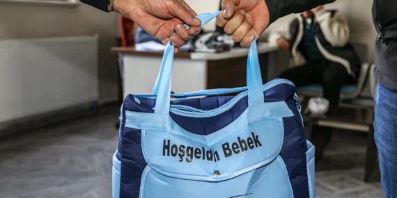 Van’da yeni doğan bebeklere ‘Hoş Geldin Bebek’ hediyesi