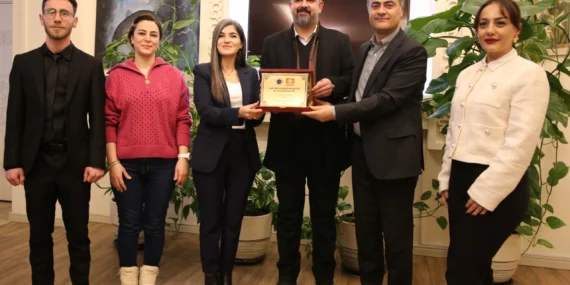 İranlı İnnobot Robotik Kodlama Akademesi’nden ziyaret