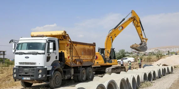 Elmalık Yolu çalışmaları hız kesmeden devam ediyor