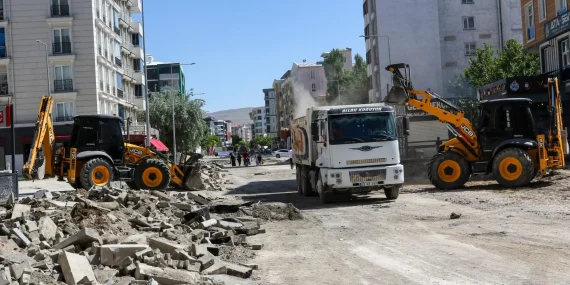 Eski Cezaevi Caddesi’nde yenileme çalışması