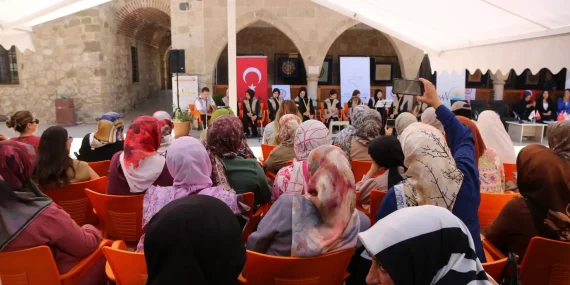 Van’da kadınlara yönelik Ney dinletisi