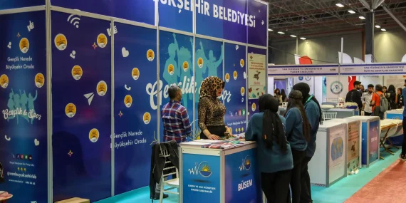 Van Büyükşehir Belediyesi Doğu Anadolu Kariyer Fuarın’da