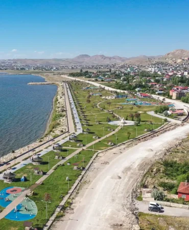 van-sahil-yolu
