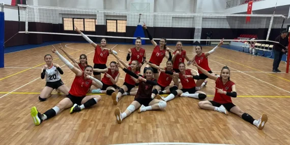 Vanlı Kadın Voleybol takımı bölge sampiyonu