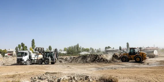 Van’da kapsamlı hafriyat temizliği