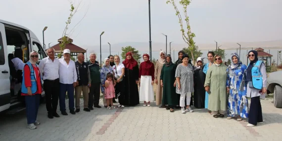 Van’da yaşlılara kültürel geziler