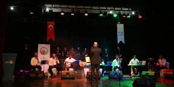 Van’da Türk Halk Müziği ziyafeti