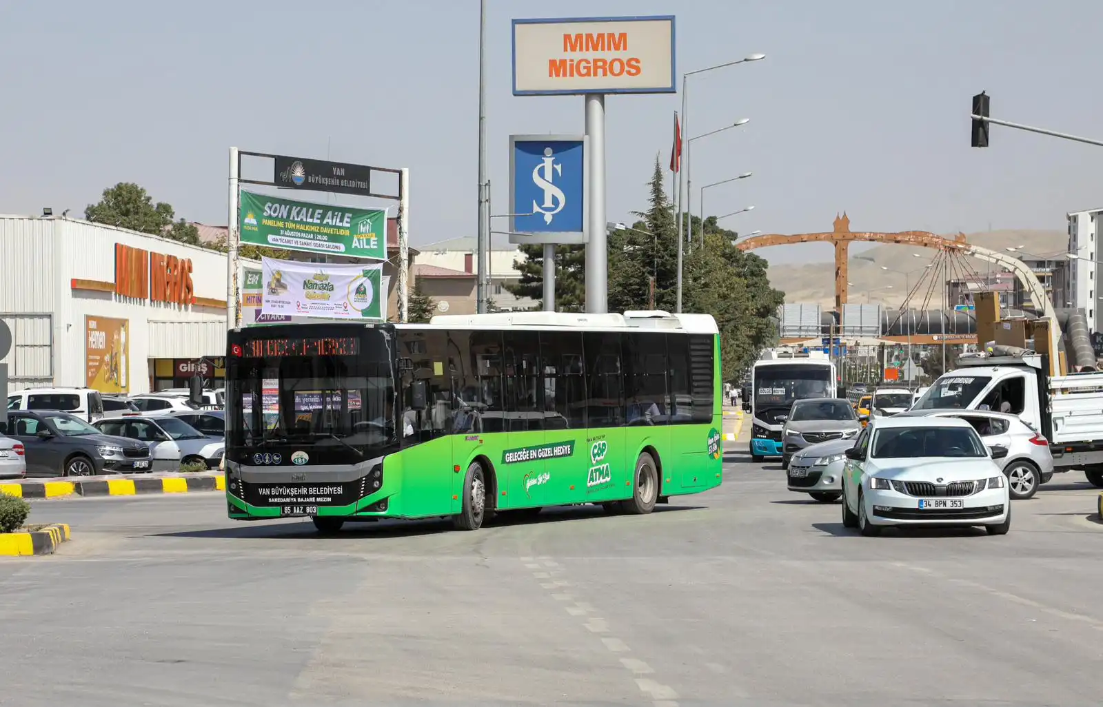 Van'da halk otobüslerine çevre duyarlı tema