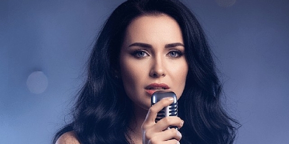 Türkiye’nin İlk Yapay Zeka Şarkıcısı AYmeRA’dan İlk Albüm: ‘AYmeRA’ Yayında