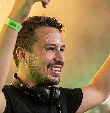 mahmut-gorgenden-yilbasina-ozel-happy-new-year-2026-seti-powerappte-yayinda