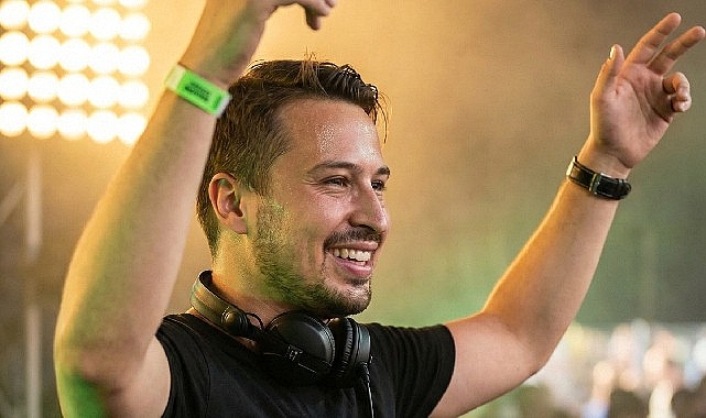 mahmut-gorgenden-yilbasina-ozel-happy-new-year-2026-seti-powerappte-yayinda