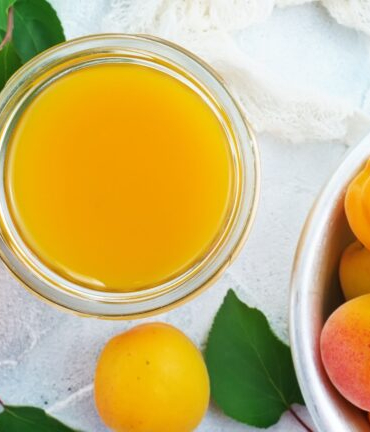 Mor-Sari-Siyah-Neon-Bilim-Kurgu