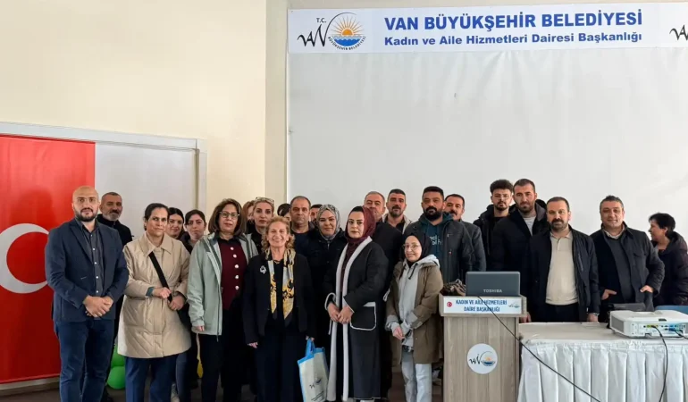 Van Büyükşehir Belediyesi Personeline Güzel ve Etkili Konuşma Eğitimi