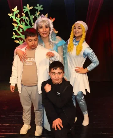 van-tiyatro
