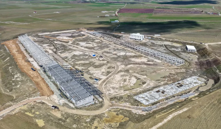Van’ın Yeni Sebze ve Meyve Hali Projesinde Çalışmaların Yarısı Tamamlandı