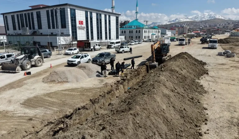 Van’da Hastaneye Yeni Bağlantı Yolu Yapılıyor